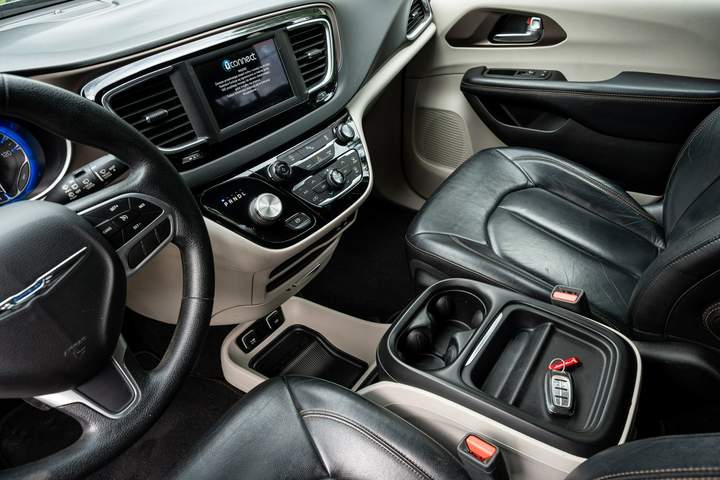 Chrysler Pacifica RU 2019 — zdjęcie 40