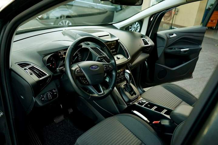Ford C-MAX II facelifting 2016 — zdjęcie 13
