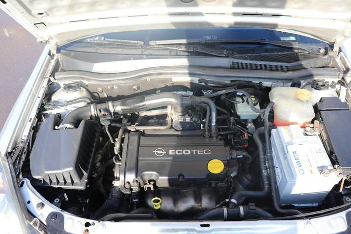 Opel Astra H facelifting 2006 — zdjęcie 19