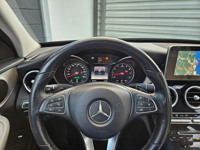Mercedes-Benz C-Klasa IV (W205) facelifting 2018 — zdjęcie 39