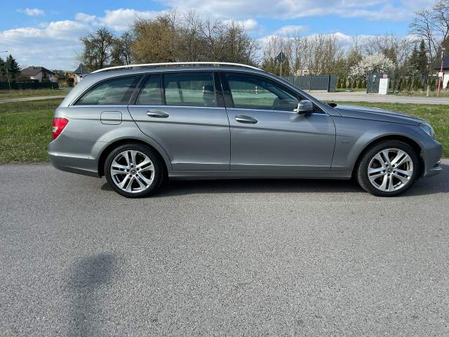 Mercedes-Benz C-Klasa III (W204) facelifting 2011 — zdjęcie 4