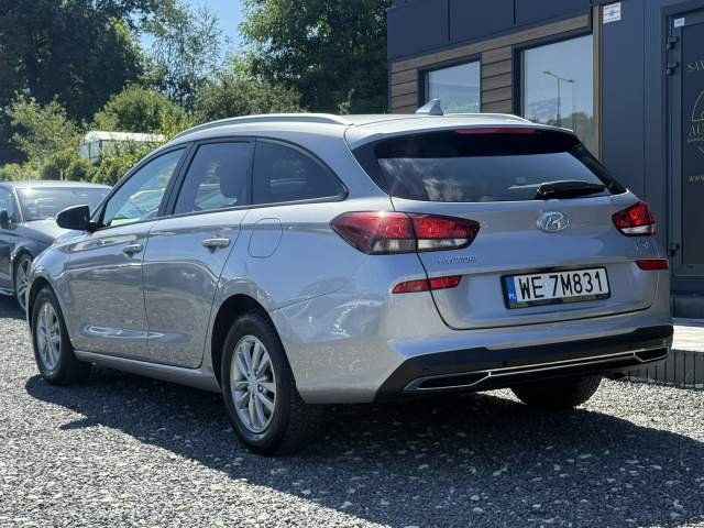 Hyundai i30 III facelifting 2 2022 — zdjęcie 6