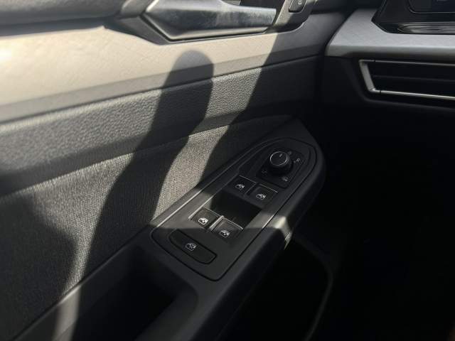 Volkswagen Golf VIII 2023 — zdjęcie 15