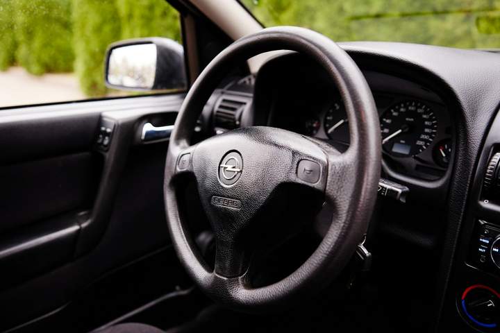 Opel Astra F 1999 — zdjęcie 21