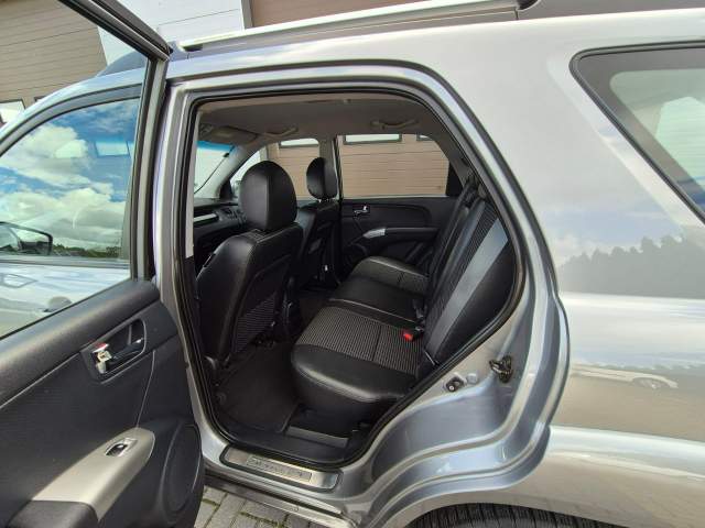 Kia Sportage II 2006 — zdjęcie 17