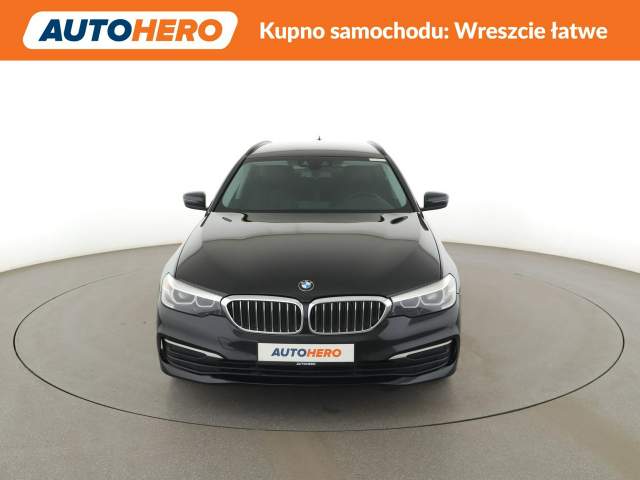 BMW 5 serii VI (F10/F11/F07) facelifting 2017 — zdjęcie 11