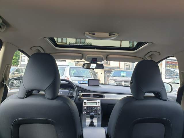 Volvo V70 III 2009 — zdjęcie 21