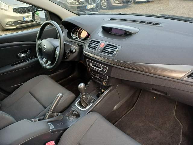 Renault Megane III 2011 — zdjęcie 12