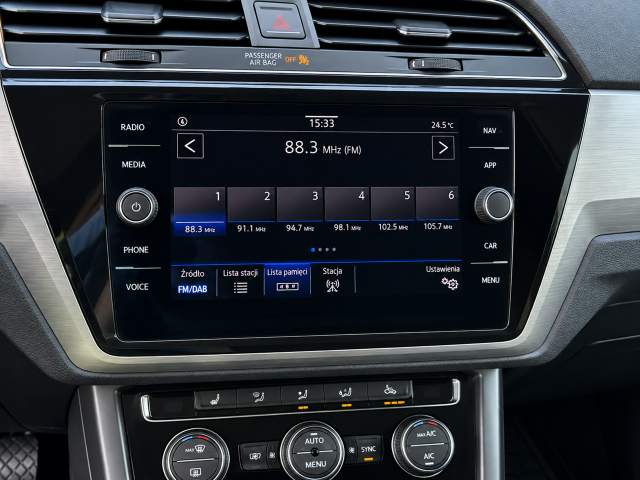 Volkswagen Touran II 2021 — zdjęcie 9