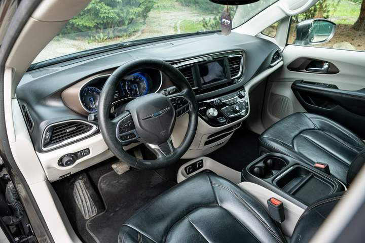 Chrysler Pacifica RU 2019 — zdjęcie 38