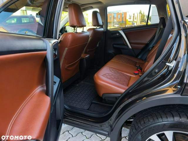 Toyota RAV4 IV (XA40) 2015 — zdjęcie 11