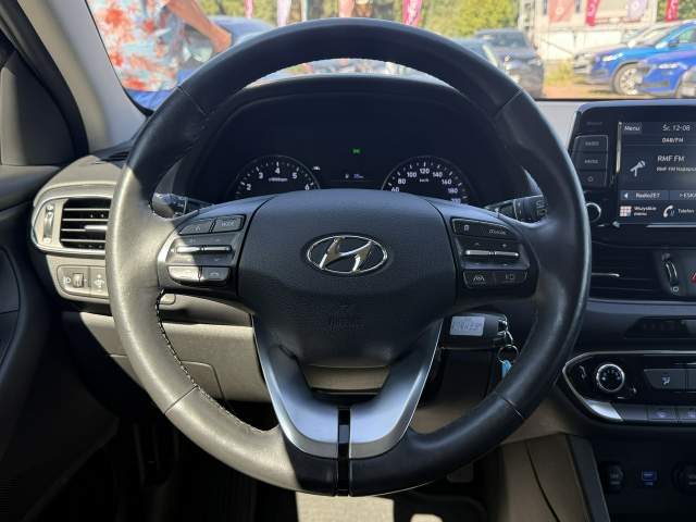 Hyundai i30 III facelifting 2 2022 — zdjęcie 15