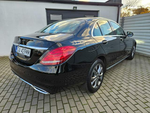 Mercedes-Benz C-Klasa IV (W205) facelifting 2018 — zdjęcie 17