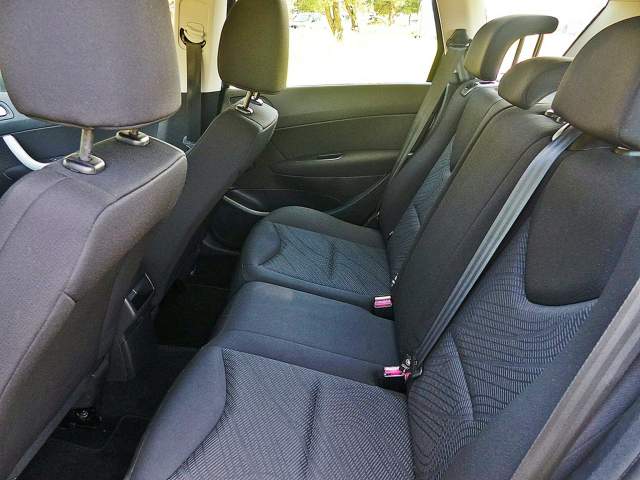 Peugeot 308 I 2010 — zdjęcie 24