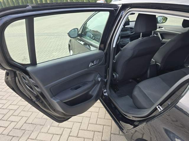 Peugeot 308 II 2014 — zdjęcie 13