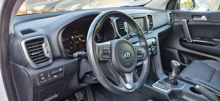 Kia Sportage IV 2016 — zdjęcie 17