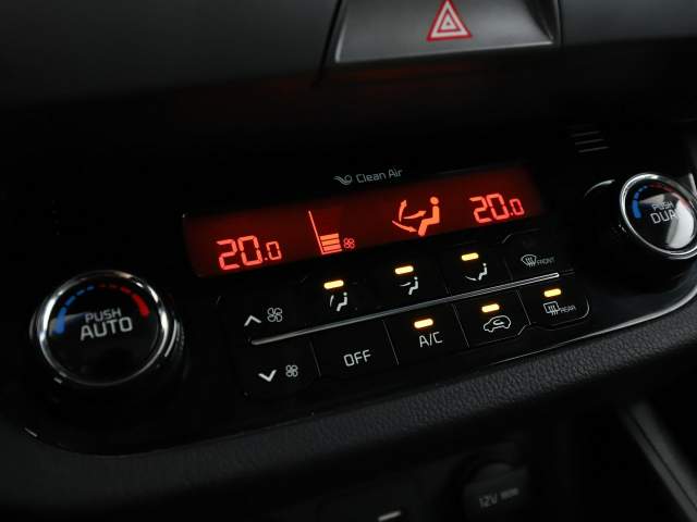 Kia Sportage III facelifting 2015 — zdjęcie 26