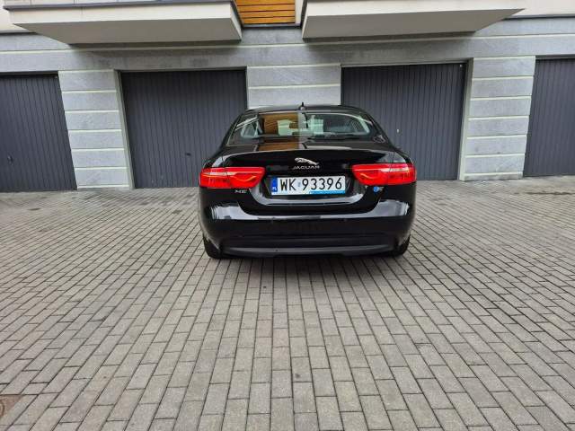Jaguar XE I 2016 — zdjęcie 6