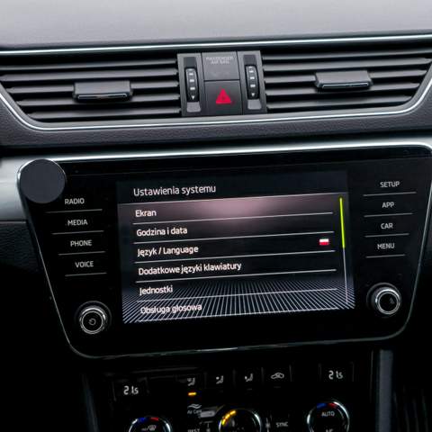 Skoda Superb III 2018 — zdjęcie 37