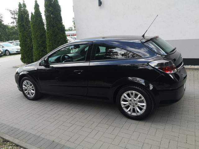 Opel Astra H facelifting 2008 — zdjęcie 8