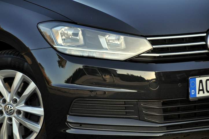 Volkswagen Touran II 2017 — zdjęcie 12