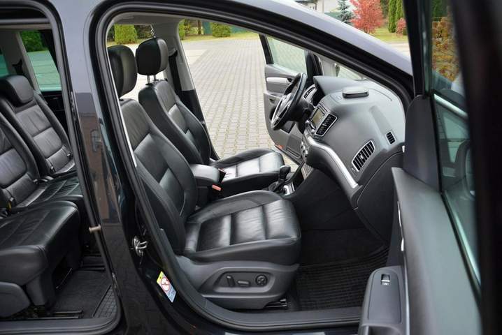 Volkswagen Sharan II 2013 — zdjęcie 16