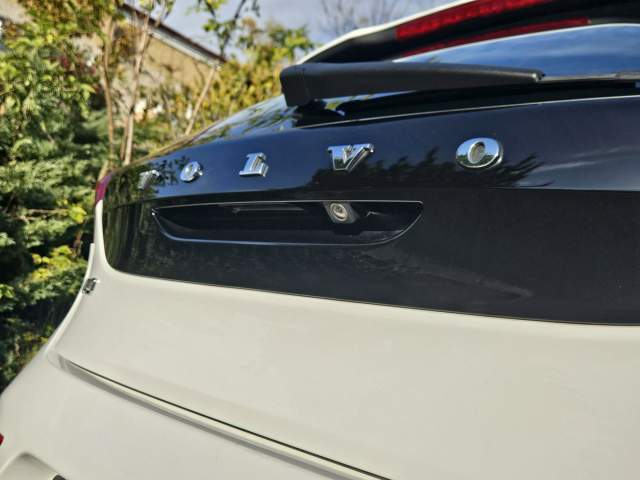 Volvo V40 II 2013 — zdjęcie 24