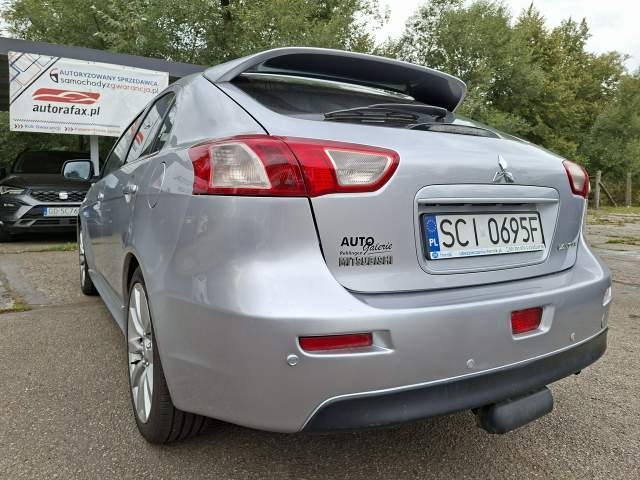 Mitsubishi Lancer X 2009 — zdjęcie 9