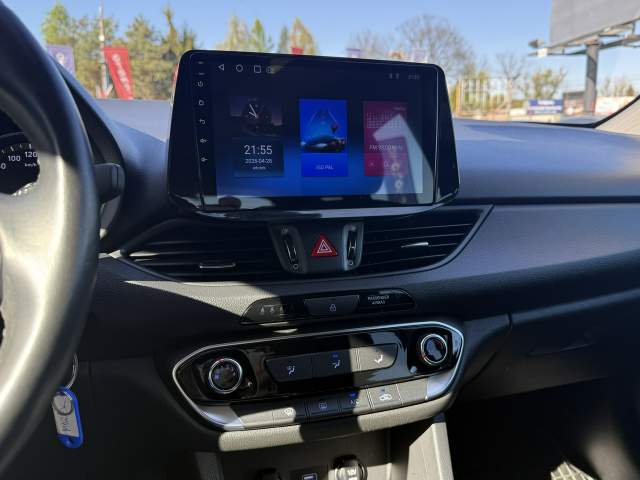 Hyundai i30 III facelifting 2 2022 — zdjęcie 17