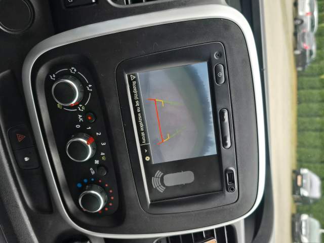 Renault Trafic III 2020 — zdjęcie 28