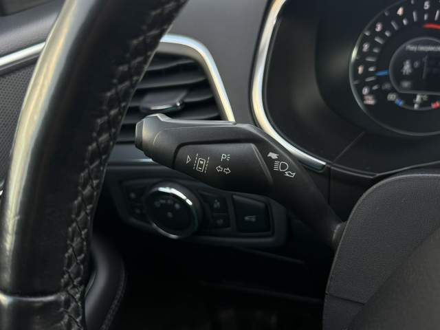 Ford S-MAX II facelifting 2020 — zdjęcie 20