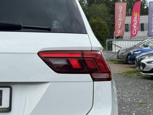 Volkswagen Tiguan II 2021 — zdjęcie 9