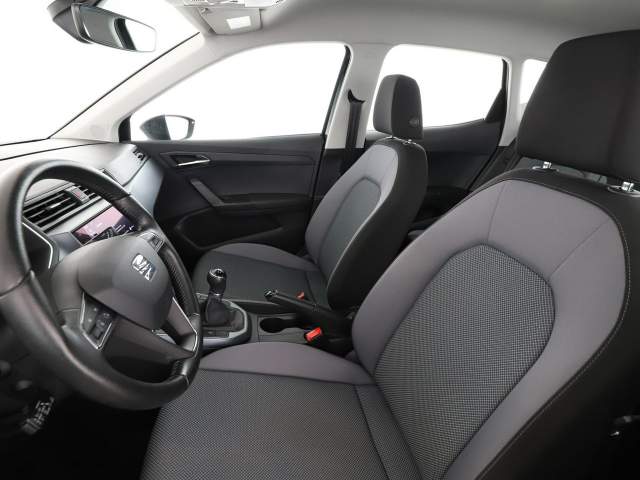 SEAT Arona I 2021 — zdjęcie 13