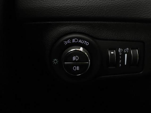 Jeep Compass II 2021 — zdjęcie 32