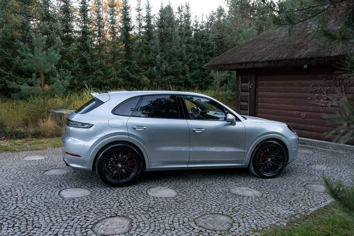 Porsche Cayenne III facelifting 2024 — zdjęcie 16