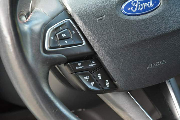 Ford Kuga II facelifting 2018 — zdjęcie 25