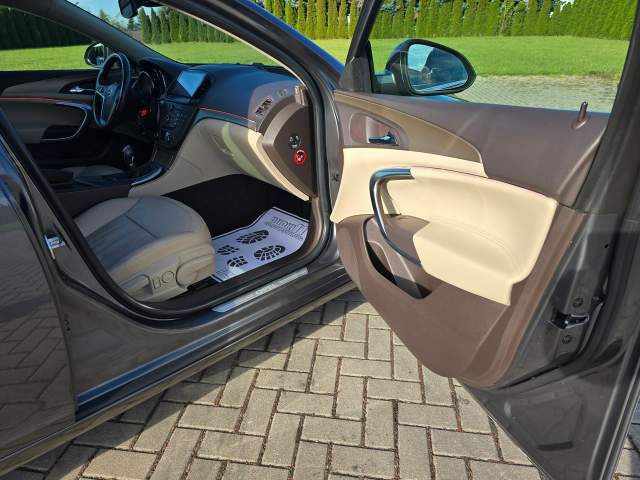 Opel Insignia I 2010 — zdjęcie 25