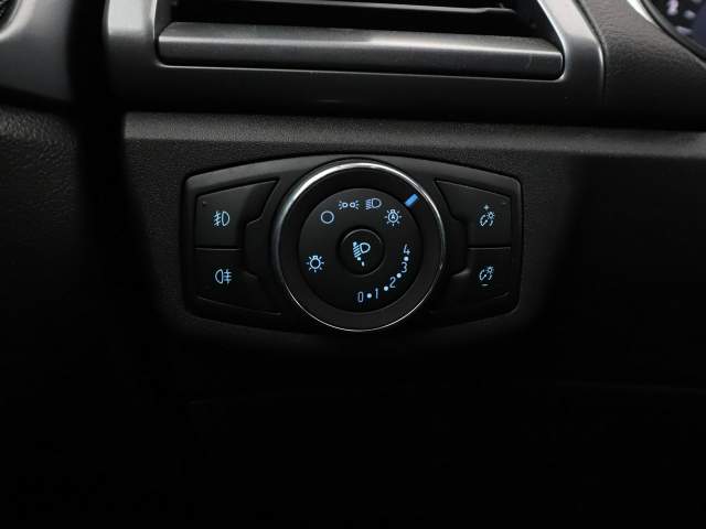 Ford Mondeo V 2018 — zdjęcie 34
