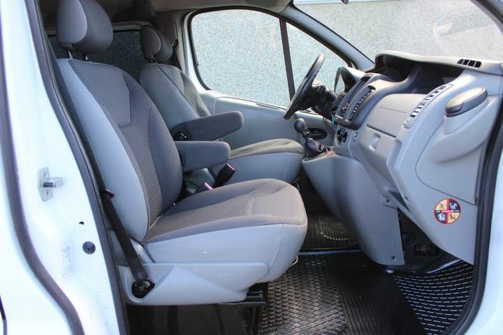 Opel Vivaro A facelifting 2012 — zdjęcie 9