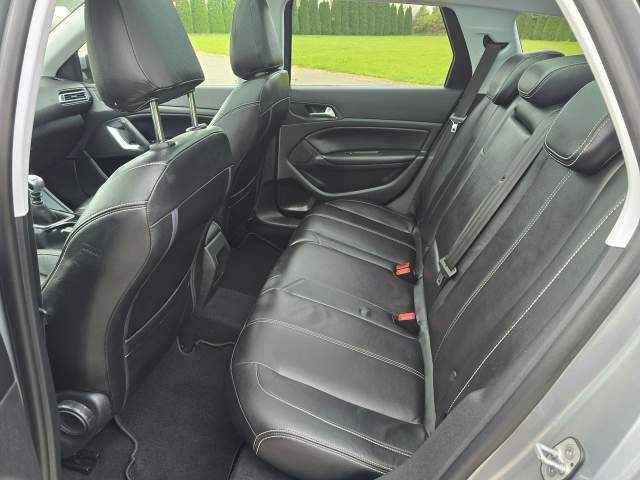 Peugeot 308 II 2014 — zdjęcie 16