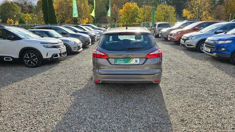 Ford Focus III 2013 — zdjęcie 8