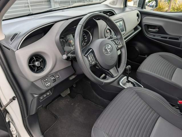 Toyota Yaris IV 2020 — zdjęcie 14