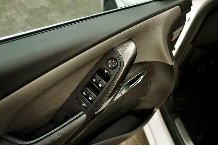 Citroen C4 Picasso II 2015 — zdjęcie 15