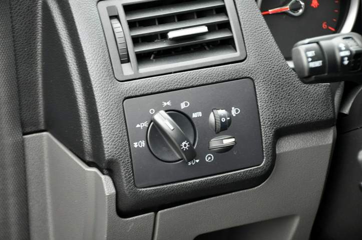 Ford Kuga I 2011 — zdjęcie 36