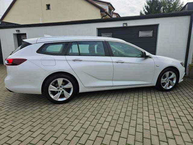 Opel Insignia I facelifting 2017 — zdjęcie 19