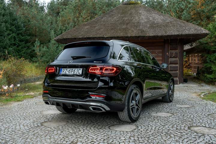 Mercedes-Benz GLC I (X253) facelifting 2020 — zdjęcie 13