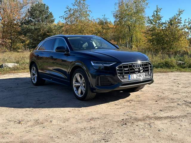 Audi Q8 I (4M) 2023 — zdjęcie 16