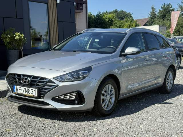 Hyundai i30 III facelifting 2 2022 — zdjęcie 5