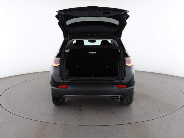 Jeep Compass II 2018 — zdjęcie 19