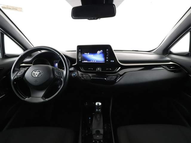 Toyota C-HR I 2018 — zdjęcie 15